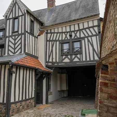 Le Clos De St Val 4 Holiday home *